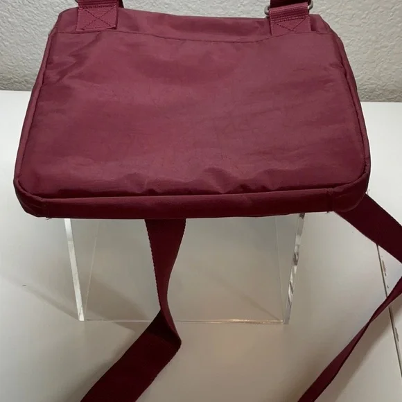 Baggallini Crossbody Maroon - Picture 8 of 10